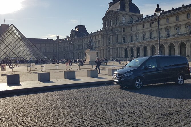Private Van Transfer From CDG Airport to Paris - Vehicle Features and Amenities