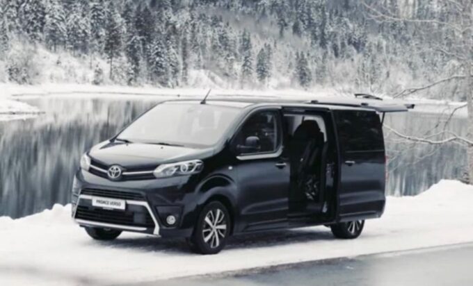 Private Van Transfer From Salzburg to Hallstatt One Way 1h - Pickup Instructions