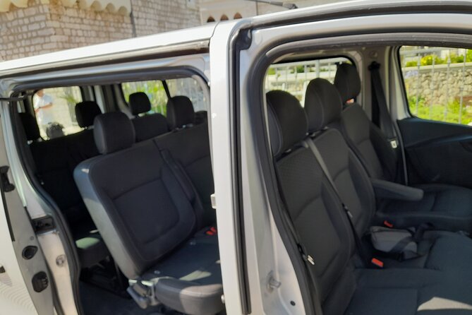 Private Van Transfer Service in Dubrovnik - Vehicle and Comfort