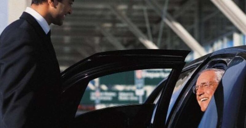 Private Vancouver Airport(YVR) Transfer to City of Vancouver - Arrival Process