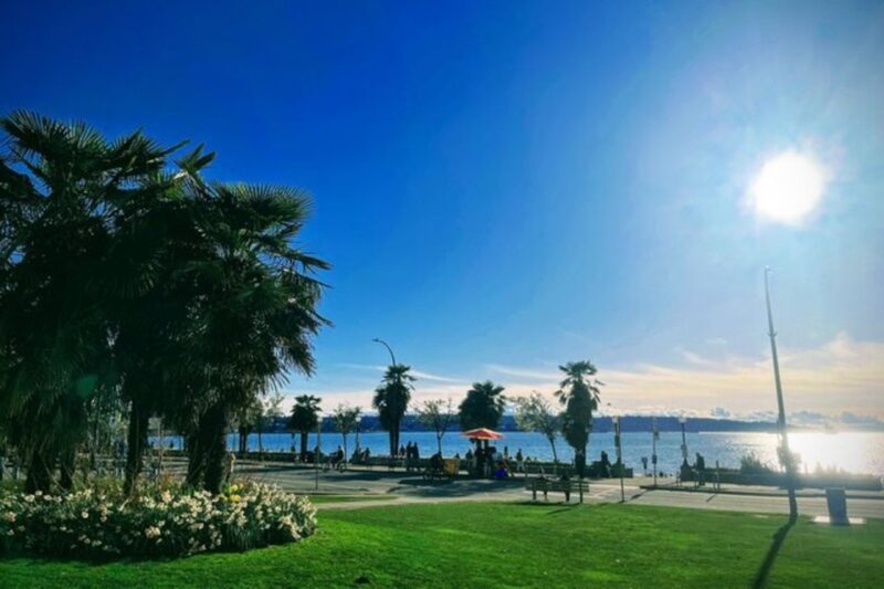Private Vancouver Amazing Highlight Tour With Chinese Garden - Iconic Landmarks