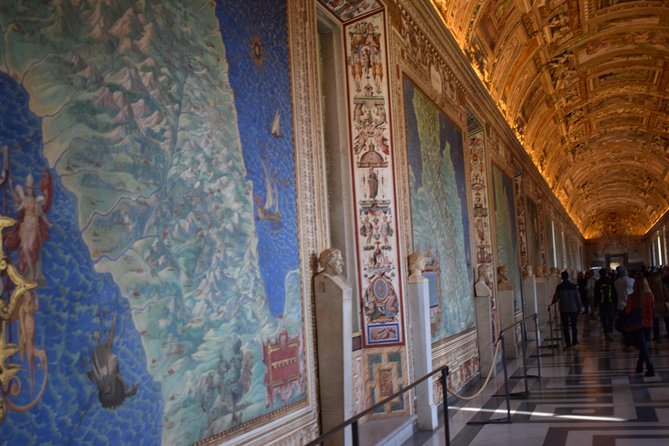 Private Vatican Evening Tour: Sistine Chapel and Vatican Museums - Guided Experience