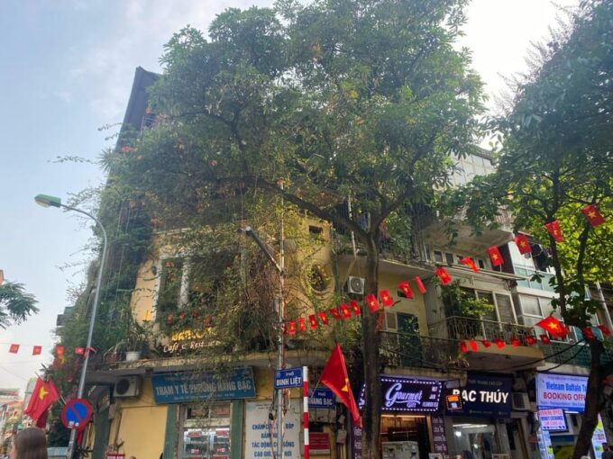 Private Vegetarian Walking Tour Must-try - Historical Food Culture Insights