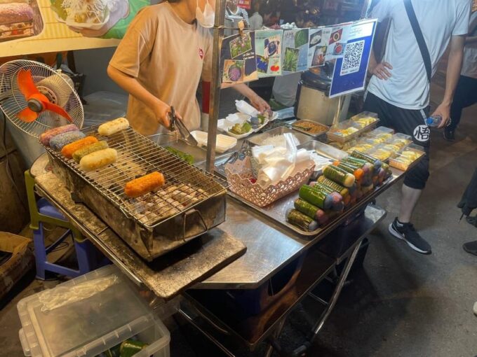 Private Vegetarian Walking Tour Must-try - Complimentary Pickup and Attire