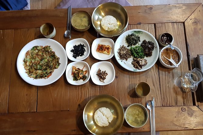 (Private Vehicle) Busan Tailored Tour: Curation for Food,Design,History,Culture - Gamcheon Mural Village
