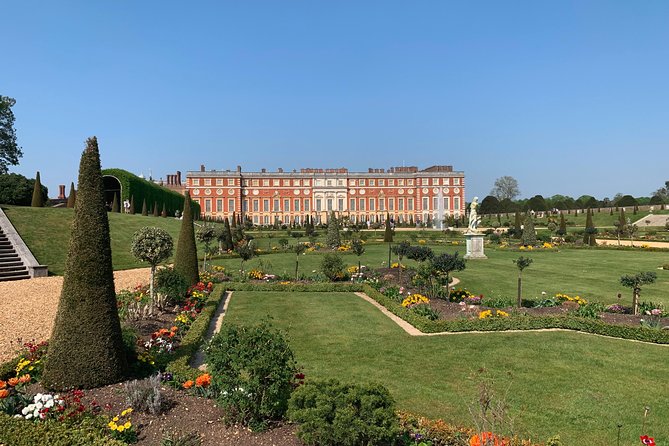 Private Vehicle To Hampton Court Palace From London With Admission Tickets - Included in the Package
