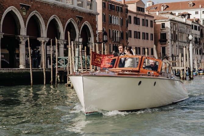 Private Venice Lagoon Classic Boat Tour (4 Hours) - Romantic Experiences