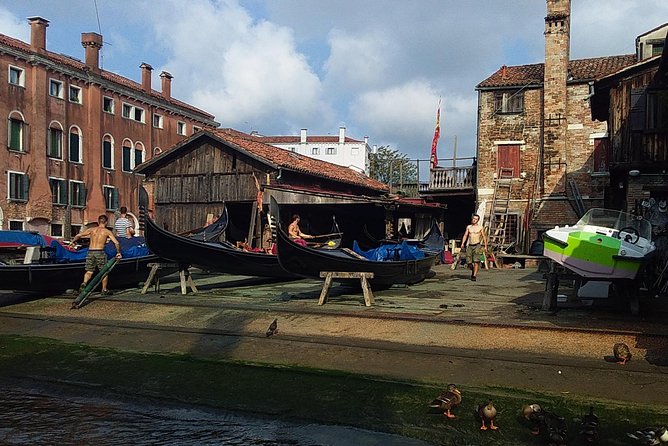 Private Venice Walking Tour Plus Murano Island Lunch and Glass Factory Visit - Glass Factory Visit