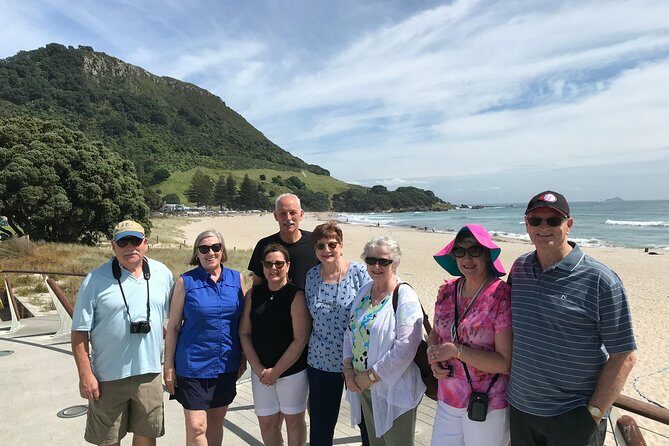Private, via beaches, Kiwi farm to Rotorua 8 lakes & Geothermal - Lake Rotorua and Lunch