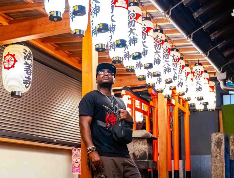 Private Vibrant Photoshoot Experience in Osaka - Private Group Experience