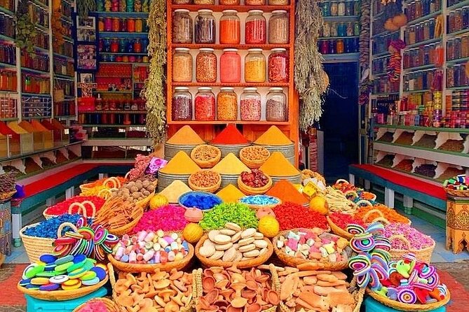Private VIP Shopping Tour: Authentic Visit With a Licensed Guide - Key Points