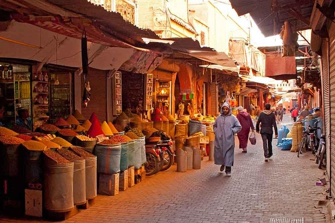 Private VIP Shopping Tour: Authentic Visit With a Licensed Guide - Accessibility and Participation