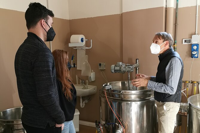Private Visit to Acetaia With Tasting - Hosts and Their Expertise