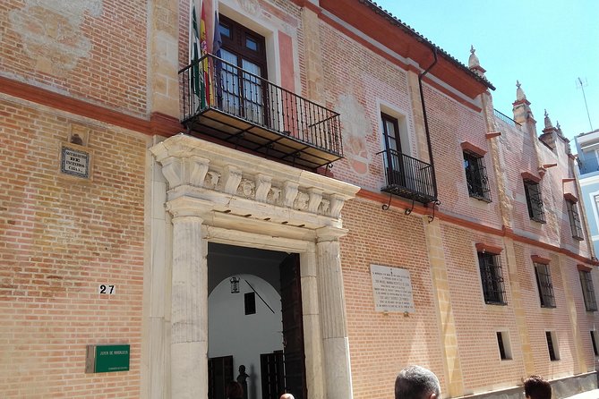Private Visit to Casa De Pilatos and Casa Salinas - Visiting Church of St. Bartholemew