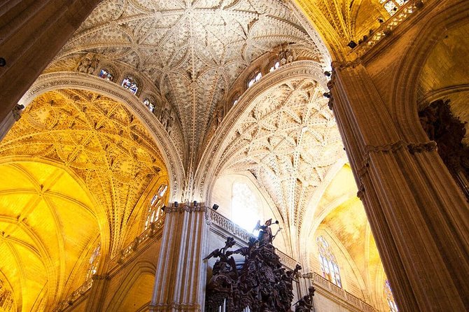 Private Visit to the Cathedral of Seville - Highlights of the Cathedrals Interior
