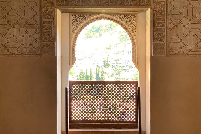 Private Visit to the Complete Alhambra Complex - Architectural Highlights of the Alhambra