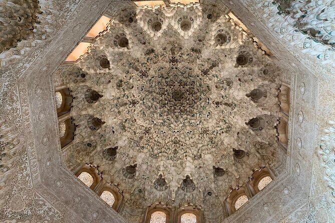 Private Visit to the Complete Alhambra Complex - Logistics and Meeting Details