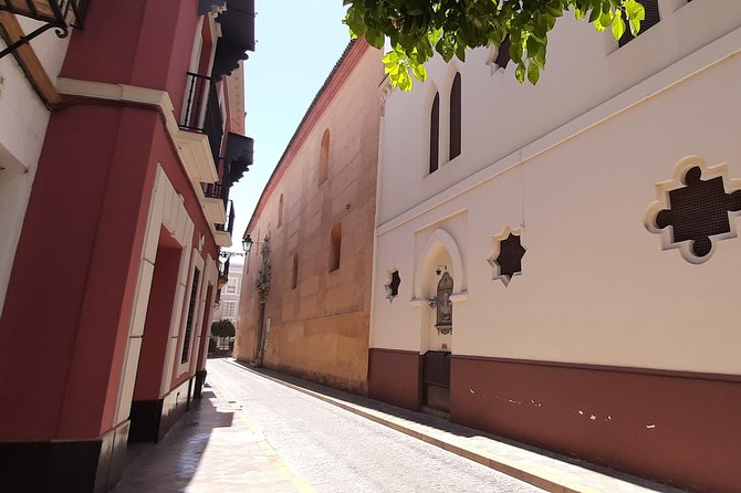 Private Visit to the Jewish Quarter of Seville (Sta. Cruz and San Bartolomé Neighborhoods) - Product Information and Customer Support