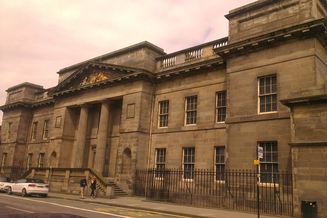 Private Walk: Sunny Leith - Reviews and Ratings