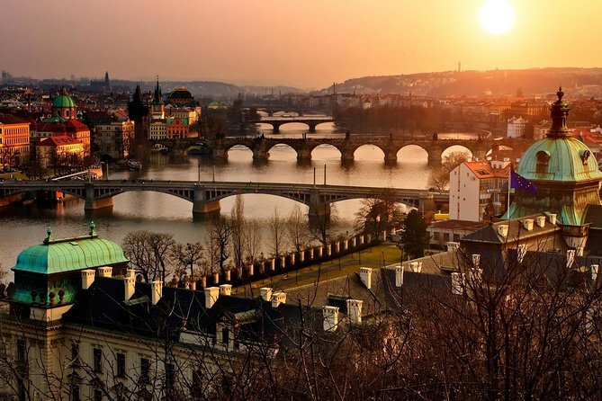 Private Walking Tour and Boat Cruise Best of Prague - Quick Points