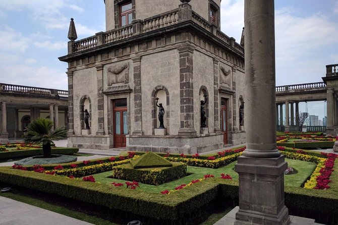 Private Walking Tour Anthropology Museum & Chapultepec Castle - Highlights of Chapultepec Park