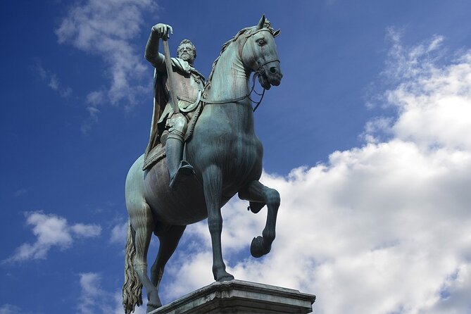 PRIVATE Walking Tour Around Medici Family - Exploring Florentine Architecture