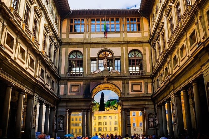 PRIVATE Walking Tour Around Medici Family - Uncovering Medici Family Secrets