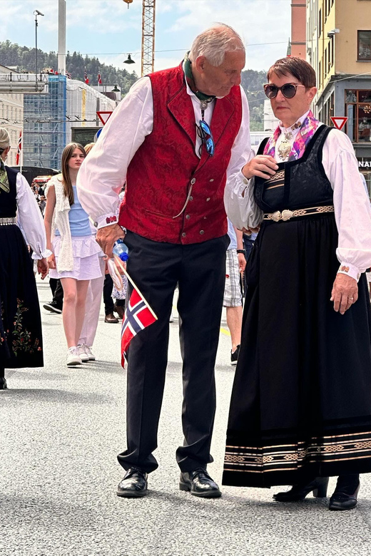 Private Walking Tour- Bergen Classics - Key Points