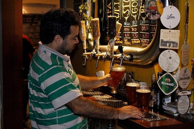 Private Walking Tour & Craft Beer Tasting - Craft Beer Sampling