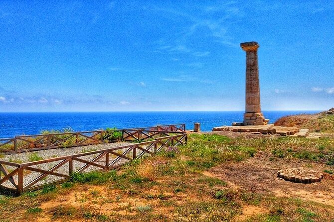 Private Walking Tour From Crotone to Isola Capo Rizzuto - Meeting and End Points