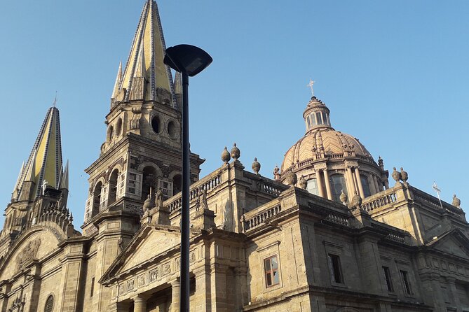 Private Walking Tour Guadalajara History and Murals With Guide - Inclusions and Amenities