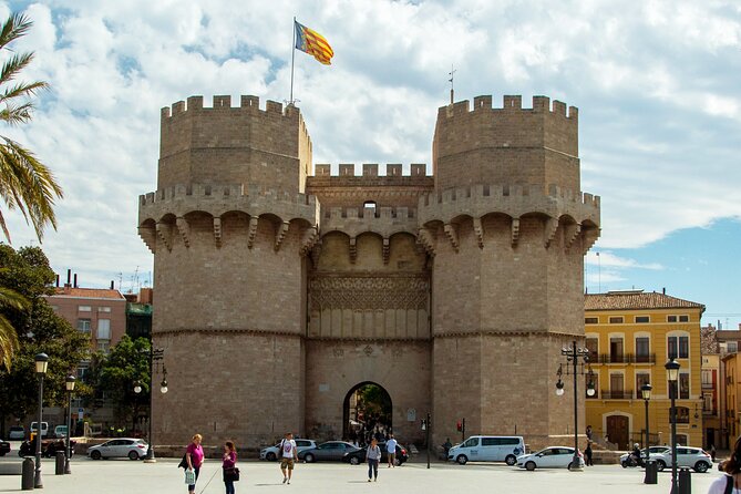 PRIVATE Walking Tour Historical Center With Local Expert - Accessibility and Requirements