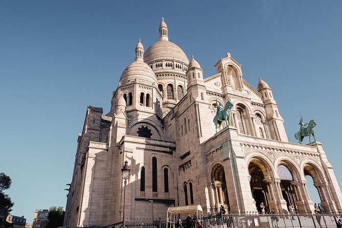 Private Walking Tour in Montmartre - Exploring Montmartres Artistic History