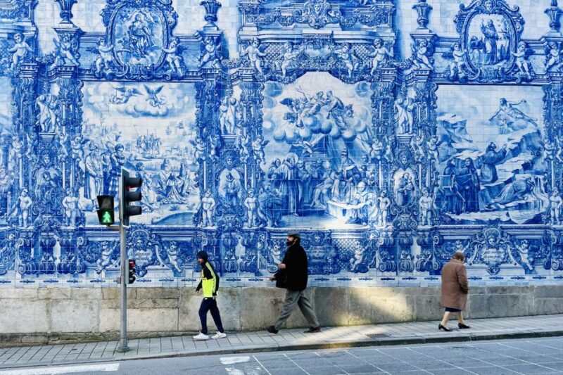 Private Walking Tour in Porto Incl. Livraria Lello Ticket - Itinerary Highlights