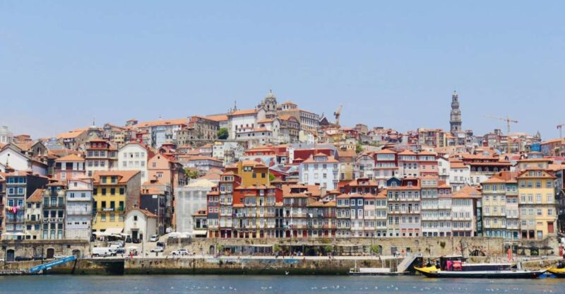Private Walking Tour in Porto Incl. Livraria Lello Ticket - Tour Personalization
