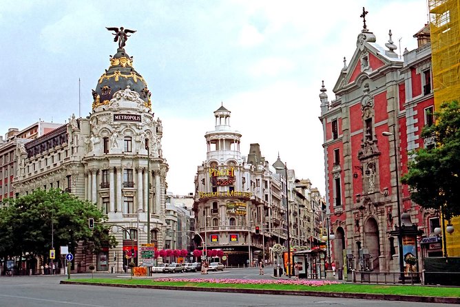 Private Walking Tour Madrid: Secrets and Must - Marveling at Madrid Royal Palace