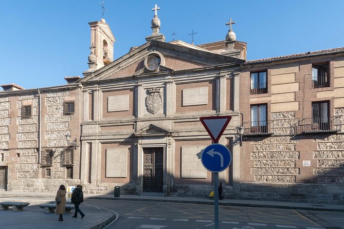Private Walking Tour Madrid: Secrets and Must - Tapas and Local Flavors