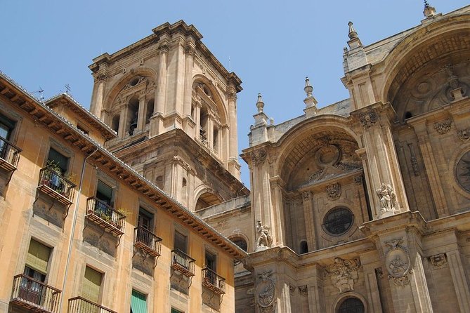 Private Walking Tour of Alhambra and Granada City Center - Strolling Granadas City Center