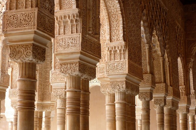 Private Walking Tour of Alhambra and Granada City Center - Learning From the Private Guide