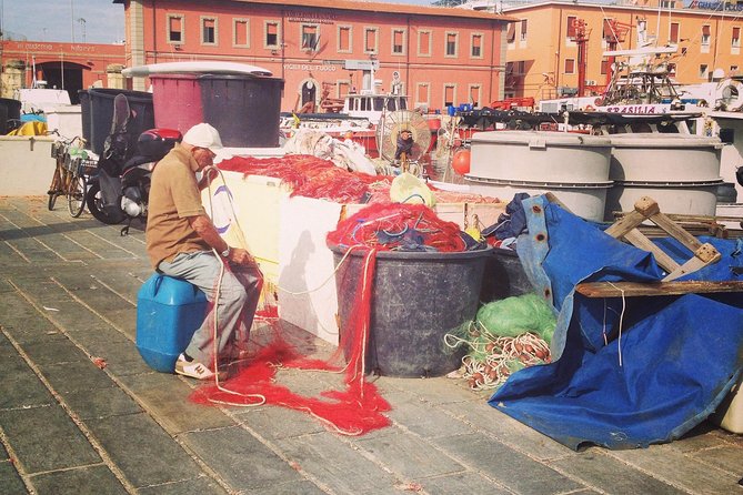 Private Walking Tour of Livorno With Guide - Encountering Livornos Religious Diversity