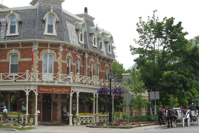 Private Walking Tour of Niagara-on-the-Lake Historic District - Historic Architecture Highlights