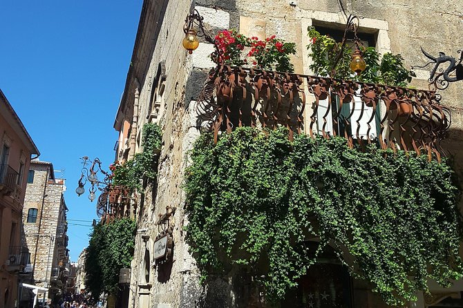 Private Walking Tour of Ortigia and Private Boat Tour With Food and Wine - Key Points
