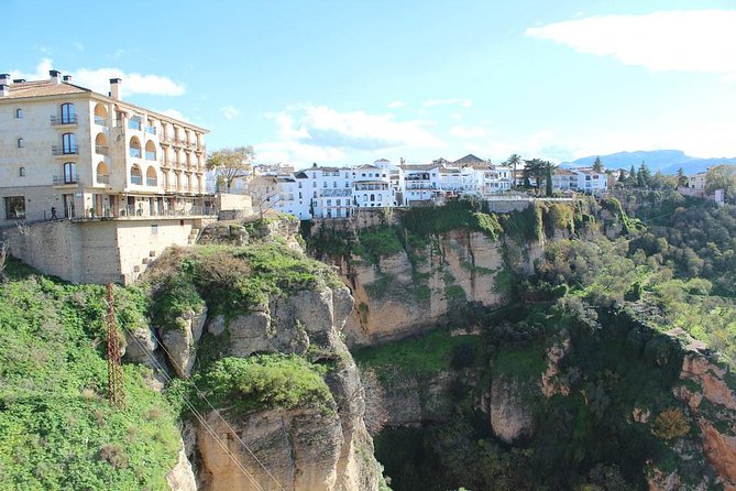 Private Walking Tour of Ronda With Official Tour Guide - Tour Group Requirements