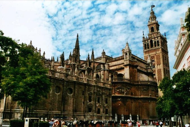 Private Walking Tour of Seville With Tickets and Local Tour Guide - Exploring Sevilles Architectural Gems