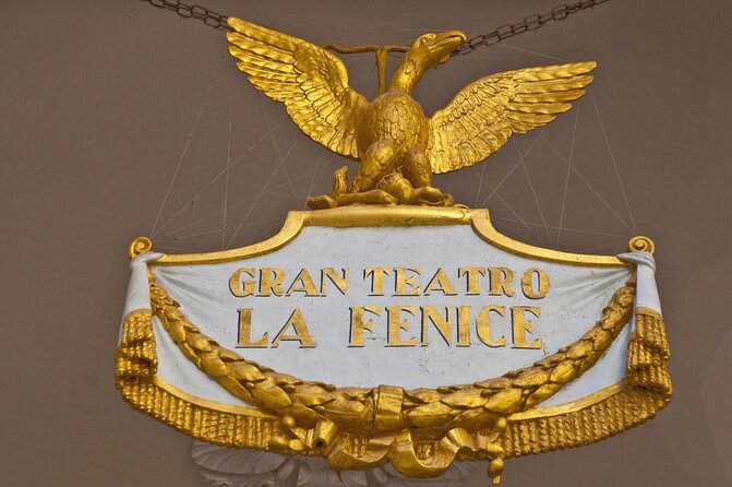 Private Walking Tour of Venices Old Town With Gondola Ride - Key Points