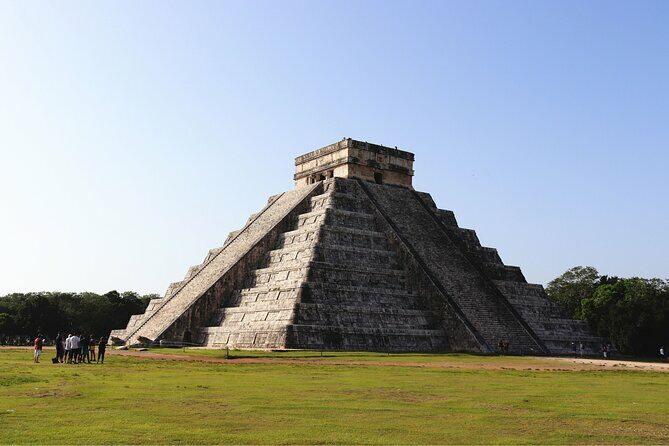 Private Walking Tour with a Local Guide in Chitzen Itza - Introduction: What You Can Expect from This Tour