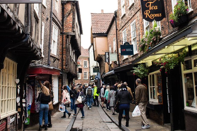 Private Walking Tour: York City Highlights and York Minster - Essential Inclusions and Accessibility
