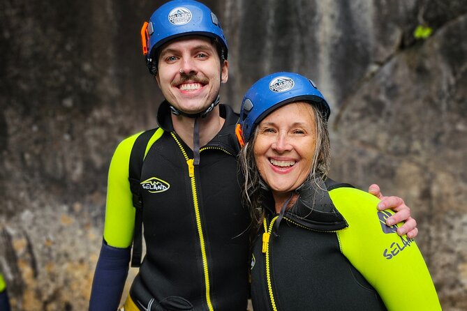 Private Waterfall Rappelling Tour + Photo Package! - Key Points