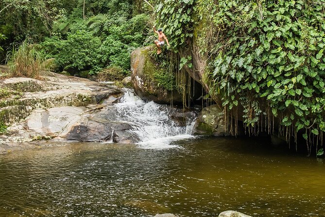 Private Waterfalls and Still Jeep 4x4 6hrs by Jango Paraty - Waterfall Visit