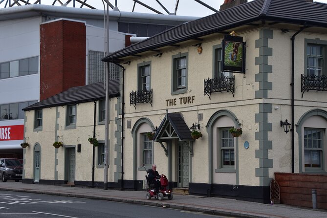 Private Welcome To Wrexham Half-Day Tour - Knowledgeable Guide and Local Insights